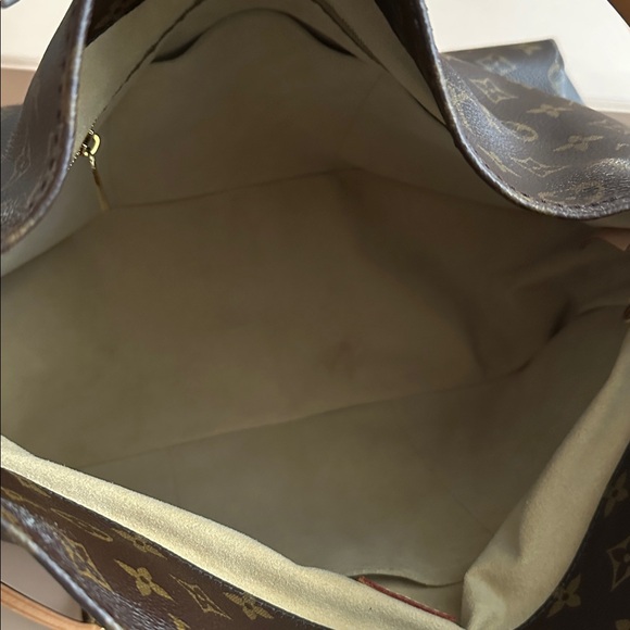 Louis Vuitton Artsy-AUTHENTIC - Picture 9 of 9